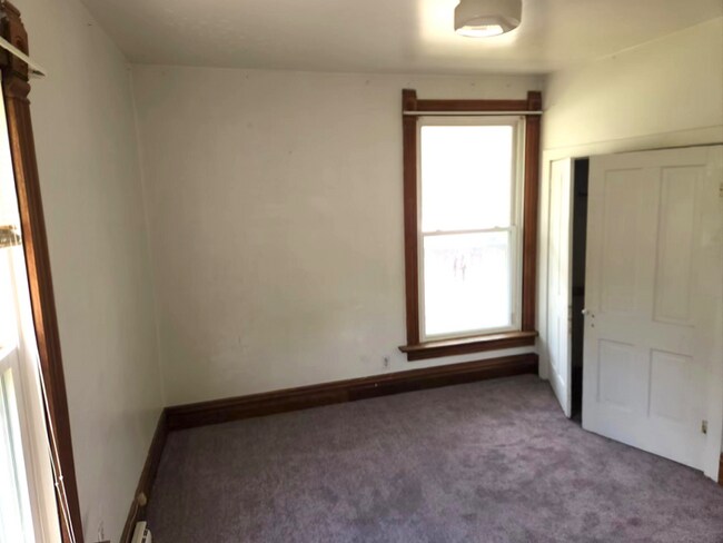 Foto del edificio - 273 Normal Ave