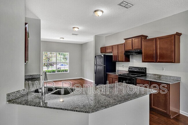 Foto del edificio - 12271 Harts Rd