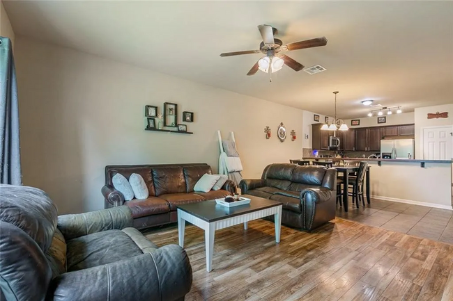 Building Photo - 28453 Apple Blossom Ln