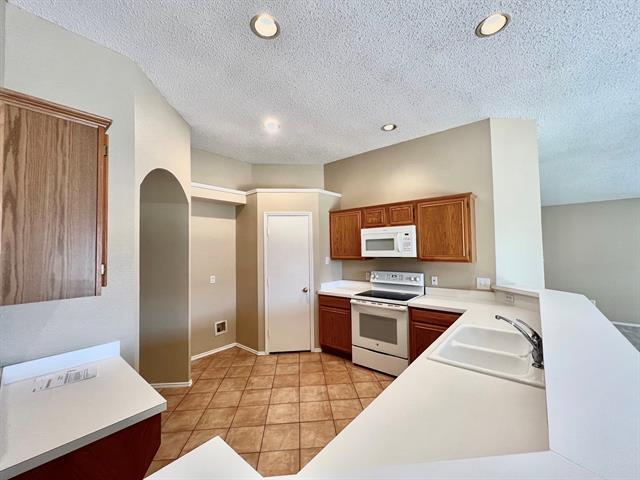 Foto del edificio - 875 Shoal Creek Dr