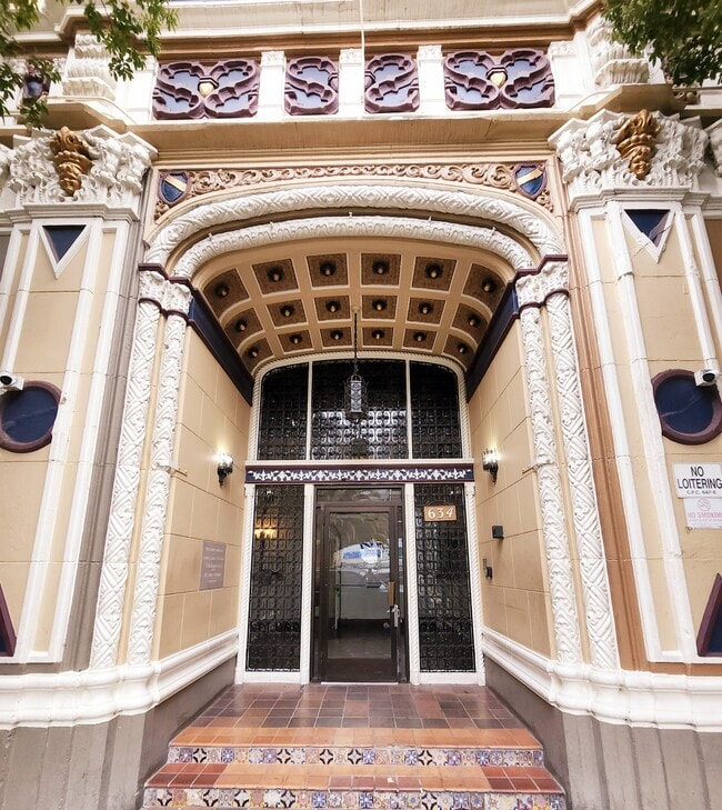 Interior Photo - Claridge Apartments