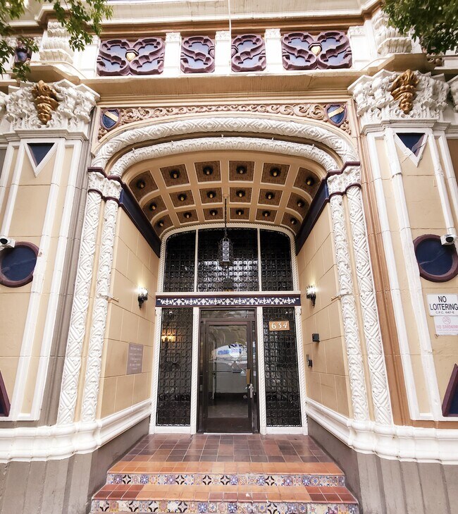 Foto del interior - Claridge Hotel LLC.