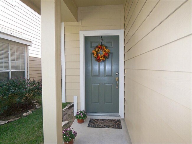 Foto del edificio - 6130 Morningshire Ln