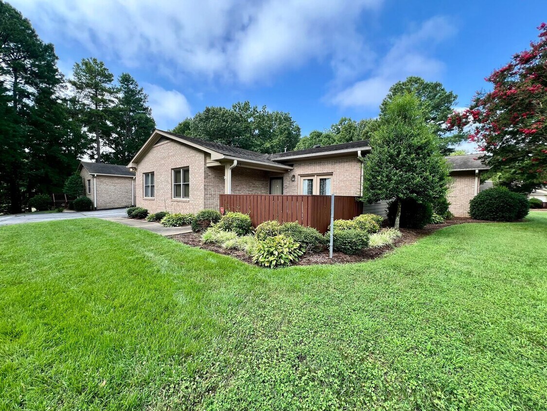 Primary Photo - Beaver Creek 3 Bedroom/2 Bathroom Condo