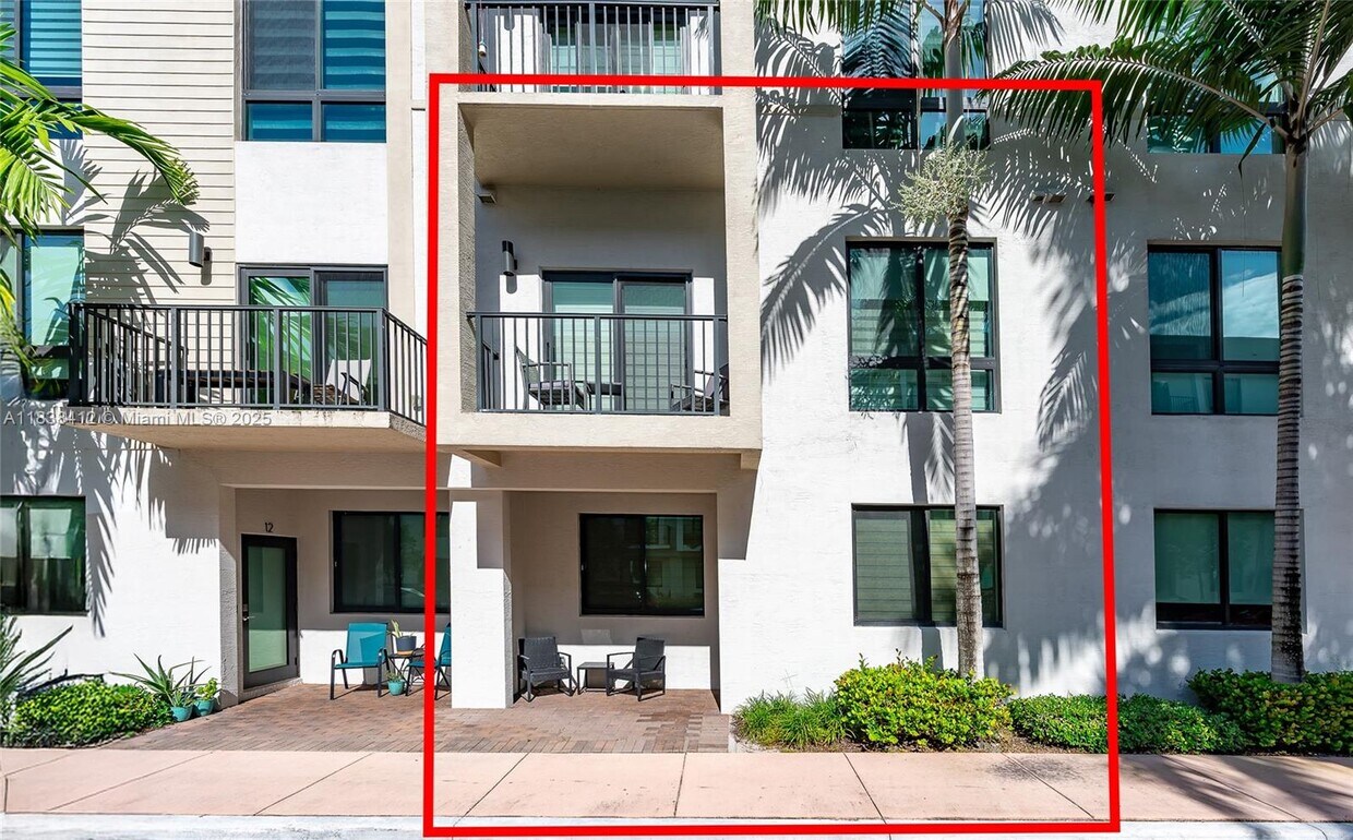 Foto principal - 4740 NW 84th Ct