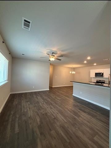 Building Photo - 628 Blackland dr