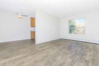 Interior Photo - Aspen Leaf