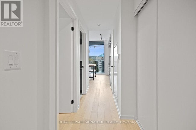 Building Photo - 41 Dovercourt Rd