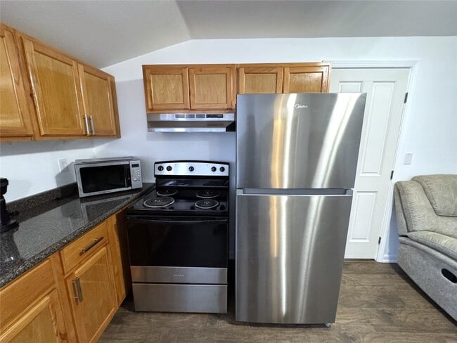 Foto del edificio - 112 Broad Ave