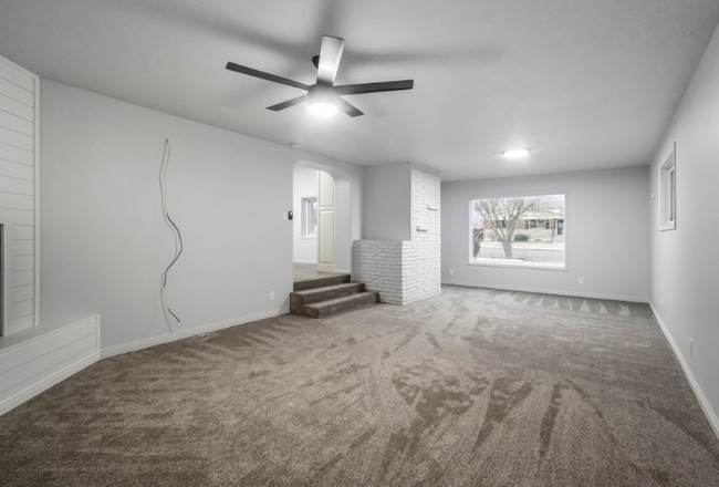 Foto del edificio - 445 N 100 E