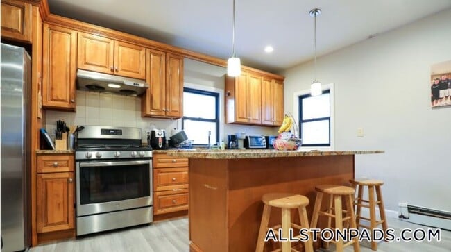 Foto del edificio - 117 Glenville Ave