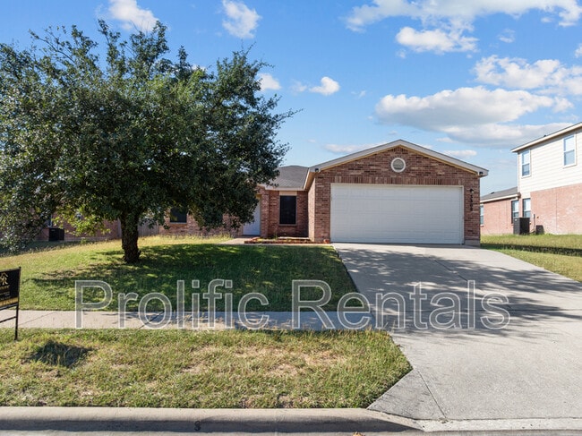 Building Photo - 3308 Catalina Dr