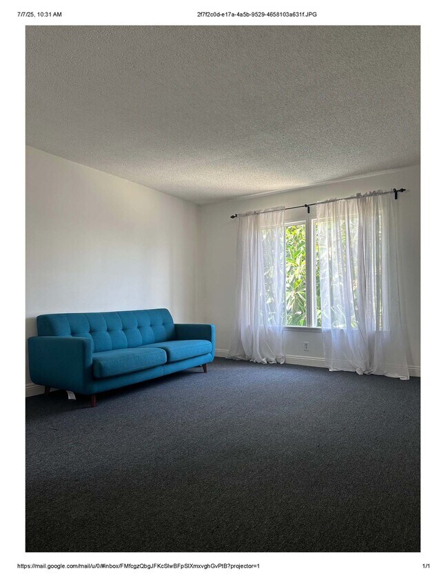 living room - 12233 Vanowen St