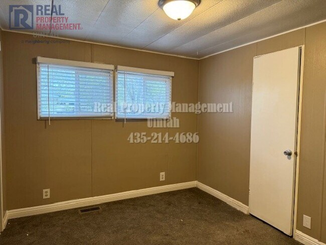 Building Photo - 3 Bedroom 1.5 Bathroom Single Wide Trailer