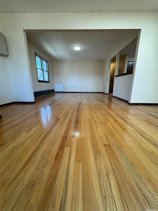 Foto del edificio - 628 Wayne Ave