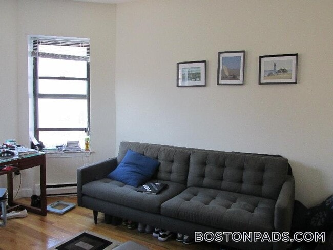 Building Photo - 57 Westland Ave