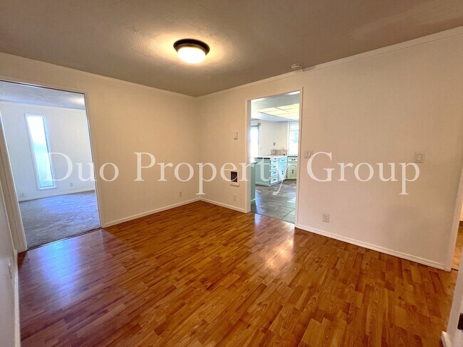 Building Photo - 2035 Harvard Dr