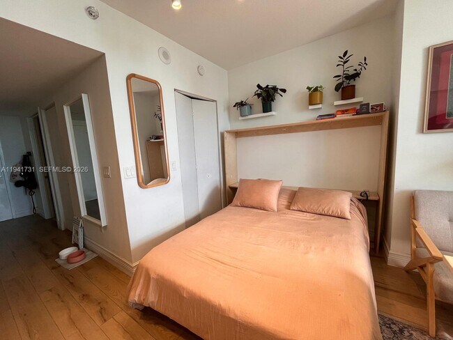 Foto del edificio - 185 SW 7th St