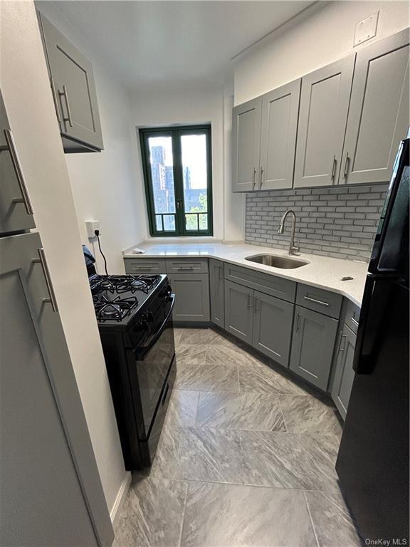 Building Photo - 1541 Metropolitan Ave