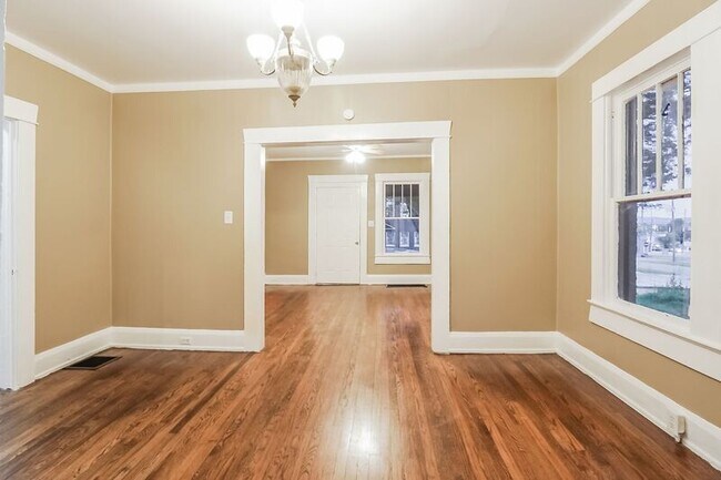 Foto del edificio - 3012 Anniston Ave