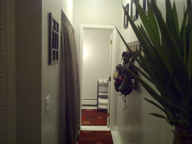 Foto del edificio - 2407 Stout St