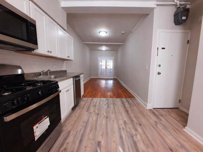 View of living room from kitchen - 404 Madison St