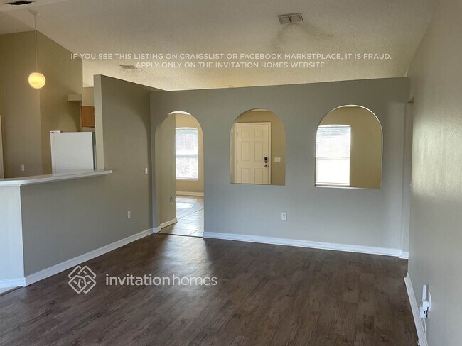 Building Photo - 919 Amboise Ln