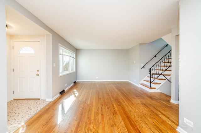 Foto del edificio - 3 bedroom in Evanston IL 60202