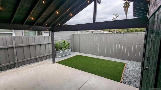 Building Photo - 530 Glover Ave