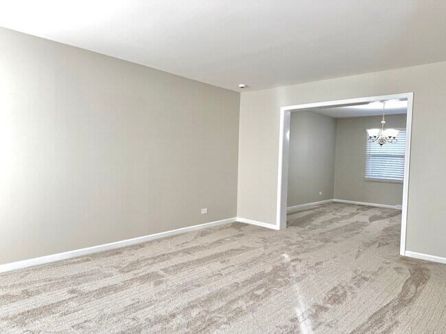 Building Photo - 1209 W Bauer Rd