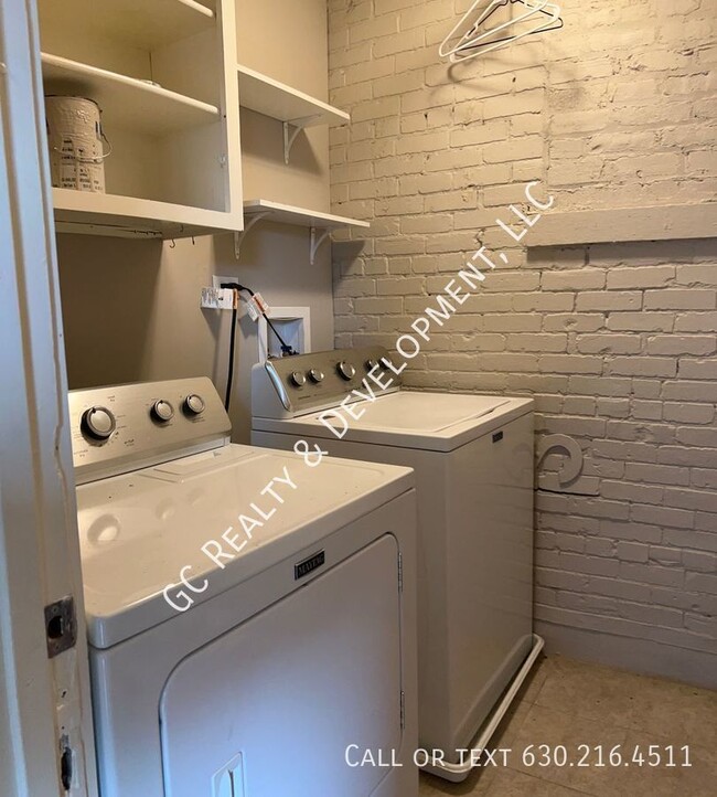 Foto del edificio - ***DOWNTOWN WHEATON / 2 BDRM / W&D IN UNIT...