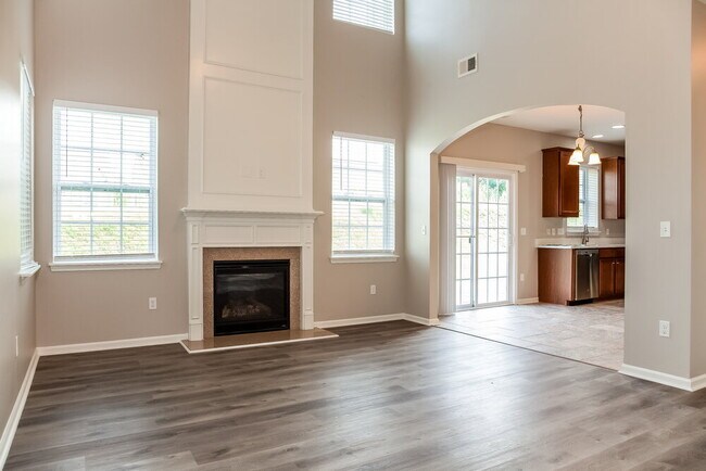 Foto del edificio - 912 Old Forester Ln