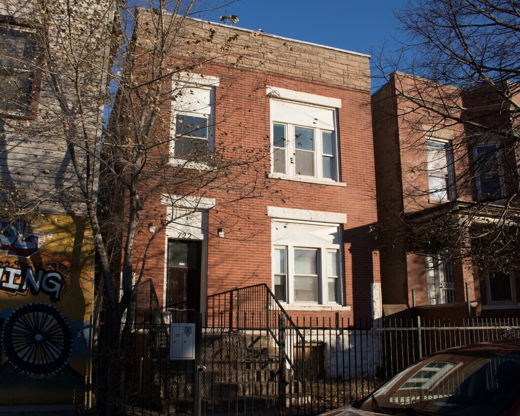 Primary Photo - 722 W 59th St