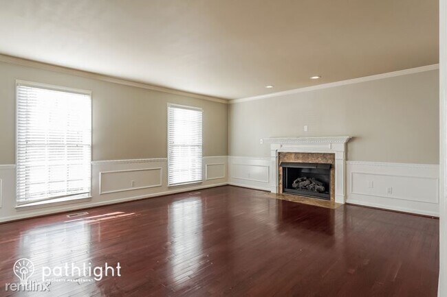 Foto del edificio - 4 br, 2.5 bath House - 1209 River Rd UNIT