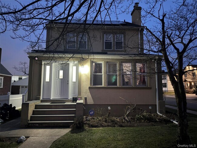 Foto del edificio - 85 Bucknell Rd