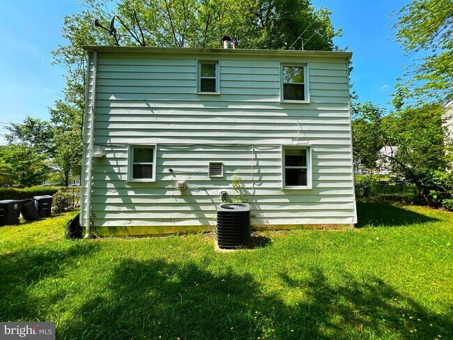 Foto del edificio - 7009 Hawthorne St
