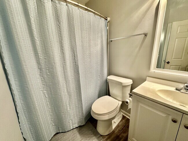 Foto del edificio - Two Bedroom Unfurnished Condo in Plantation Point!