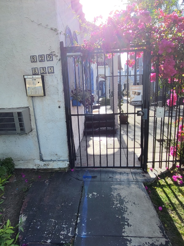 Building Photo - 829 N Formosa Ave