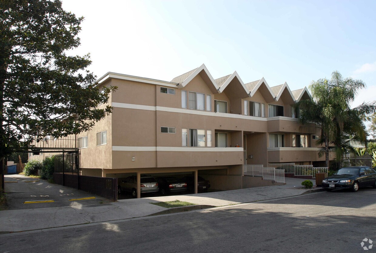 2340 S Corning St, Los Angeles, CA 90034 Apartments in Los Angeles