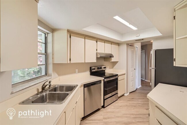 Building Photo - 11341 Timbercrest Rd