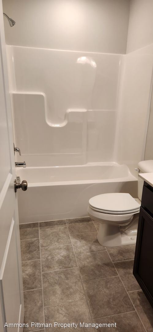 Building Photo - 4 br, 3.5 bath House - 3020 Brellon Lane