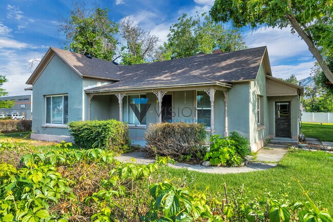 Building Photo - 113 E 400 S