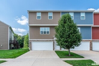 Building Photo - 710 Cox Ct