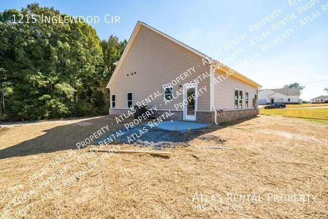 Building Photo - 1215 Inglewood Cir