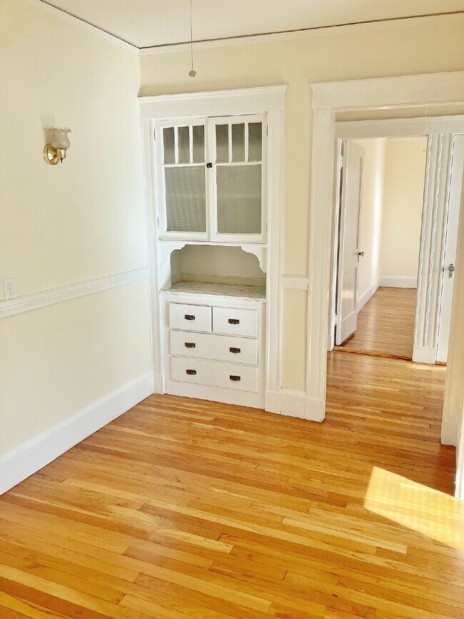 Foto del edificio - Spacious 1 BED 1 BATH near Quincy Center