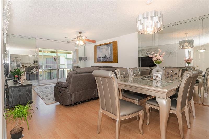 Foto principal - 4123 NW 88th Ave