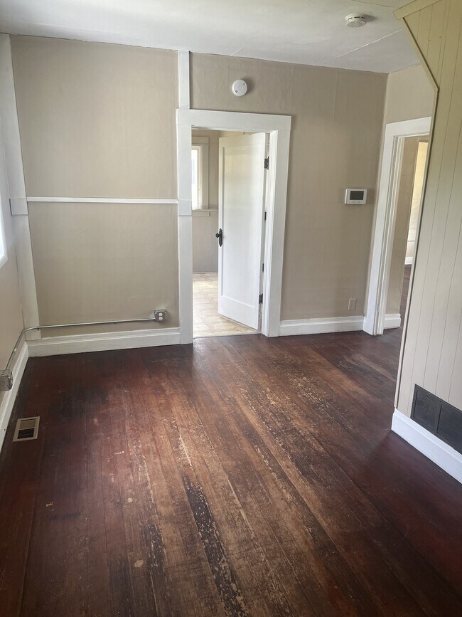 304 E 4th St, Emmett, ID 83617 House Rental in Emmett, ID