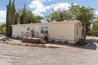 Building Photo - 3094 Grand Canyon Rd