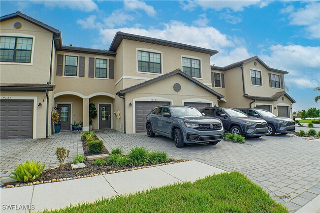 Building Photo - 14085 Pine Lodge Ln