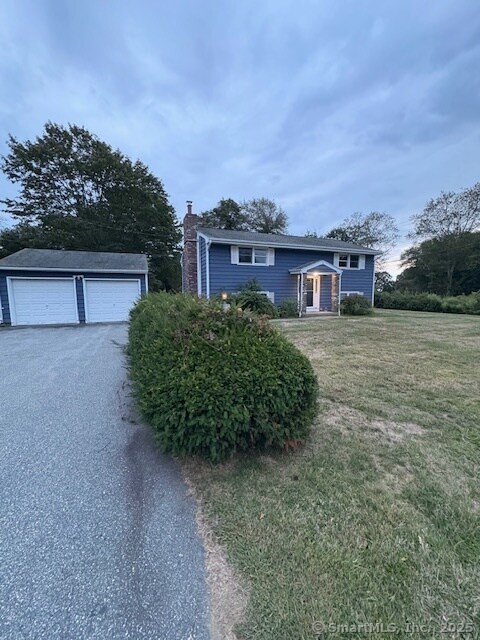 Foto principal - 26 Lamphere Rd